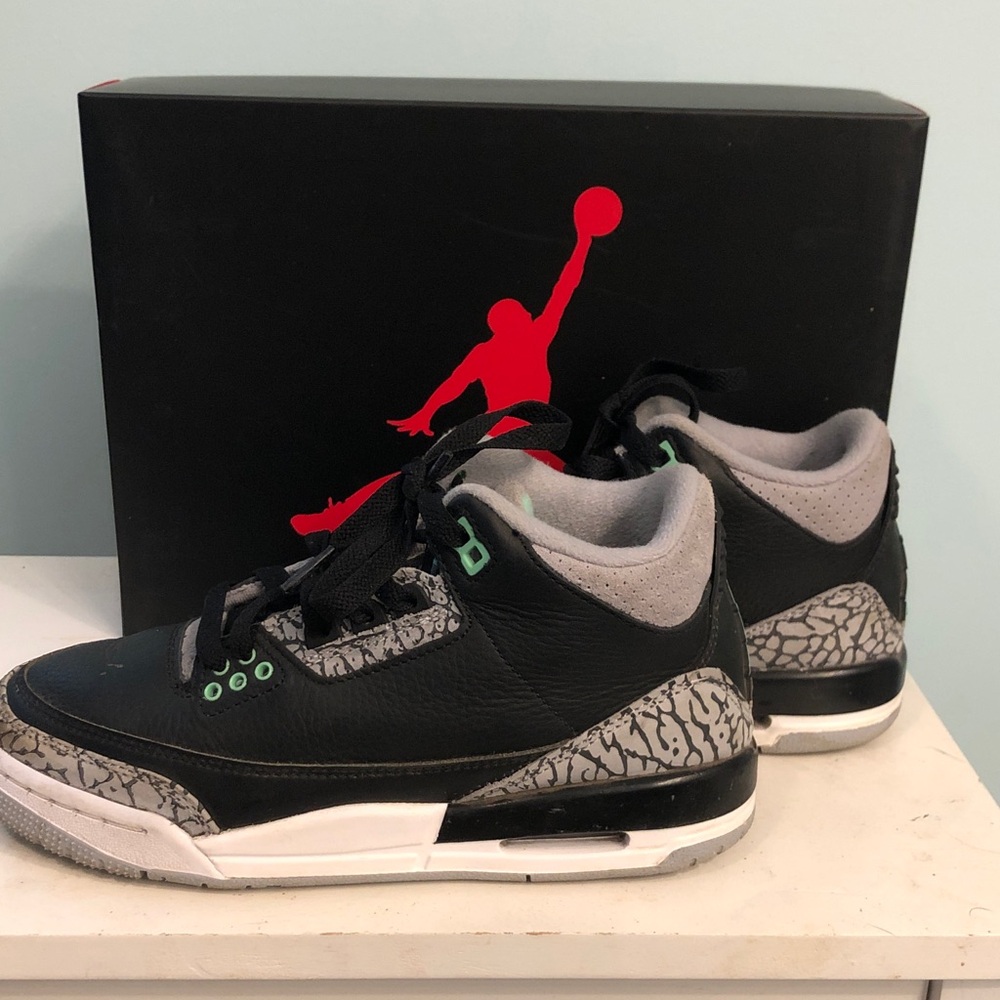 Air Jordan 3 Retro Green Glow Boys